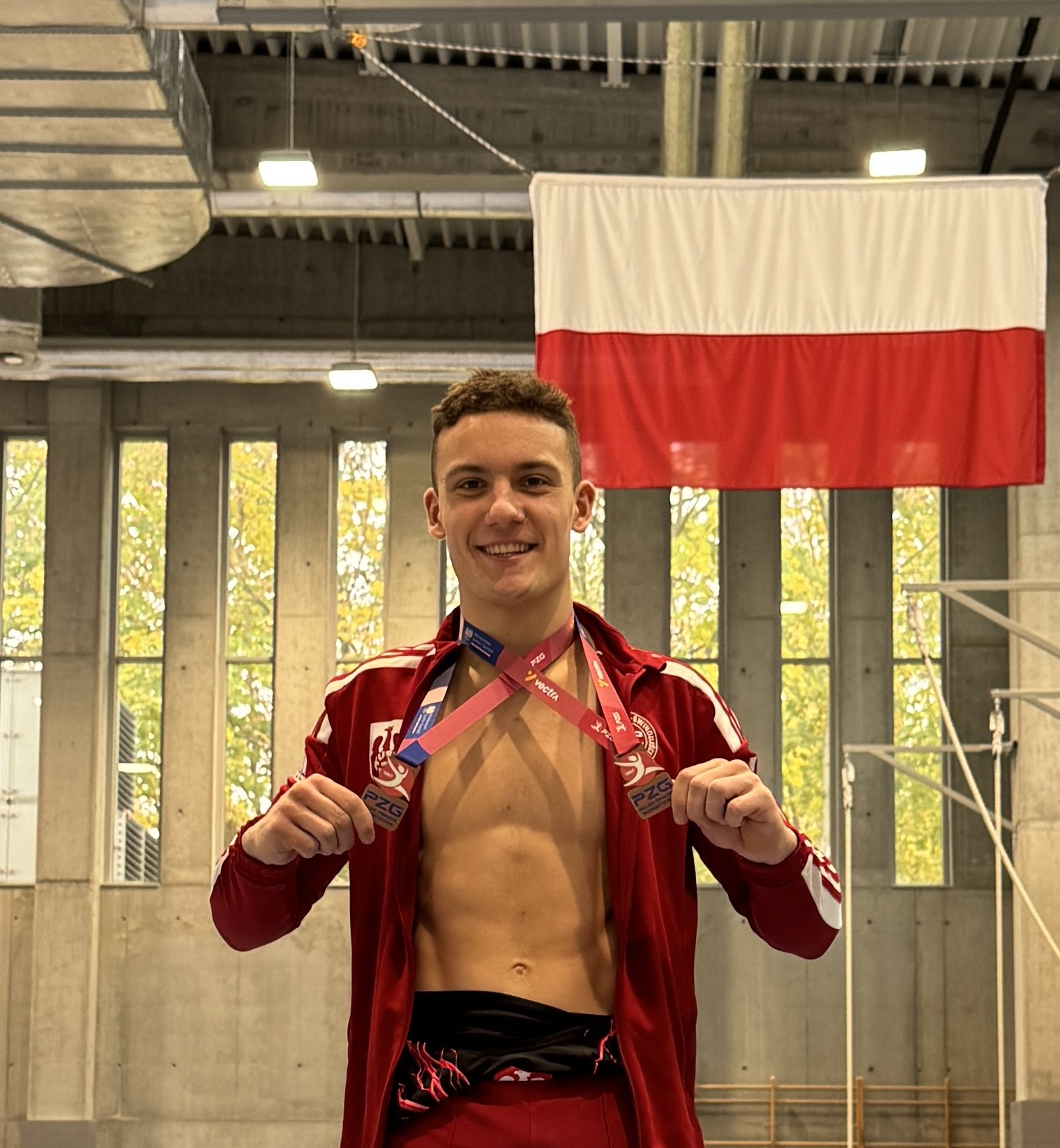 Igor Siedziako z medalami